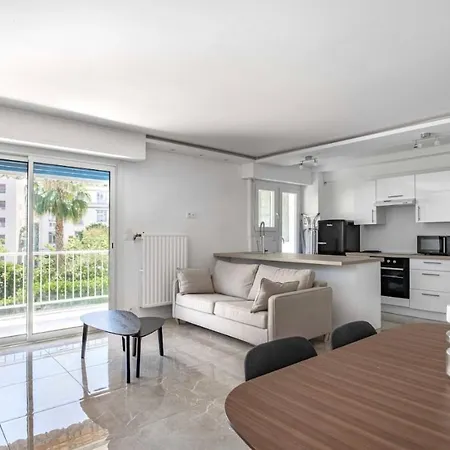 Apartment Centre Avec Parking Prive Gratuit Sur Place Cannes